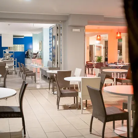 Maria Hotel
